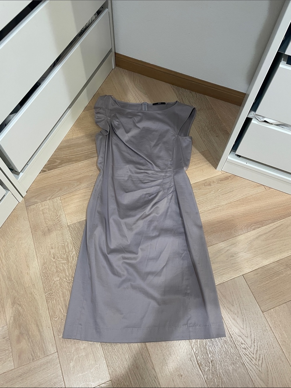 Hugo Boss One-Shoulder Dress in Light Grey in Size 4